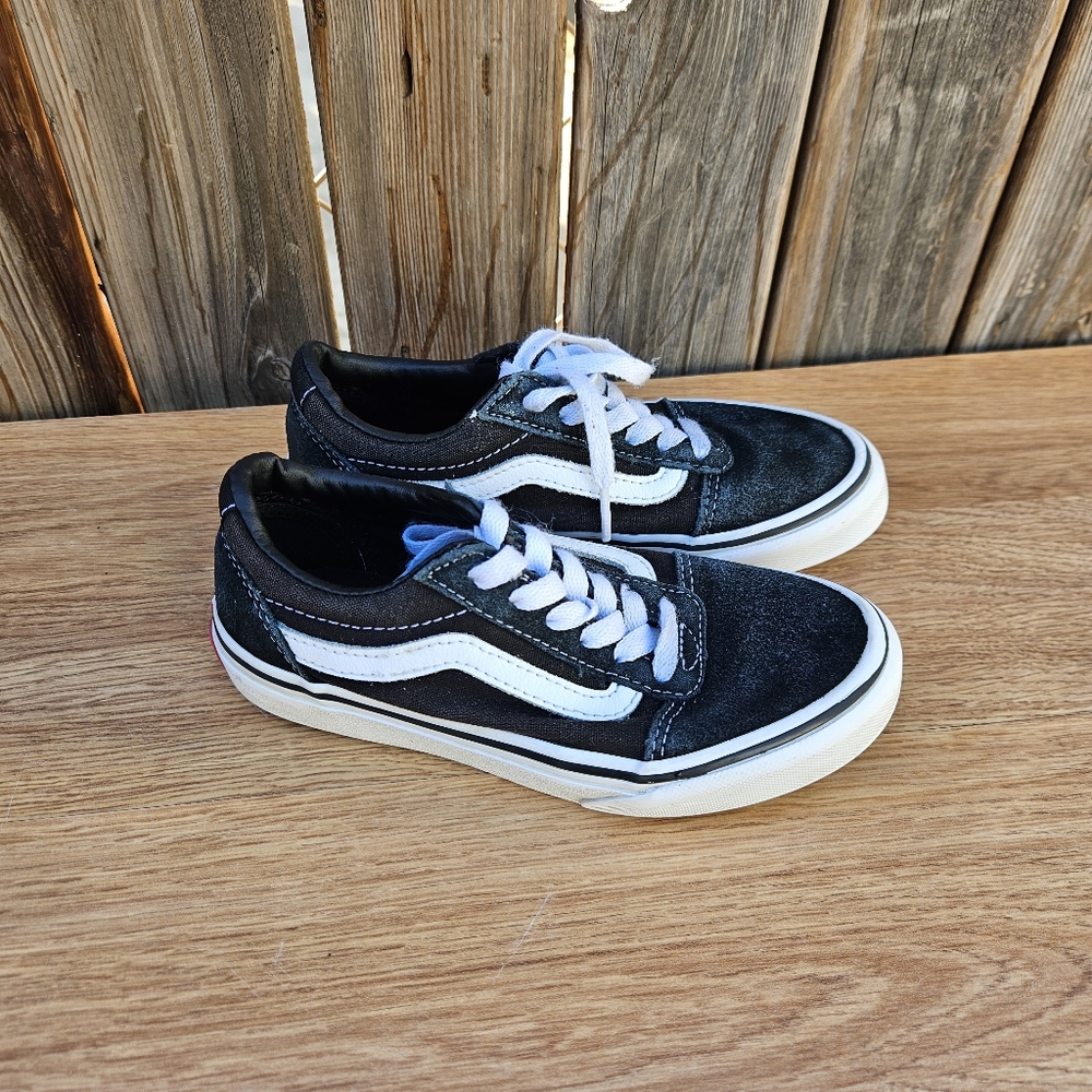 Vans Kids Black and White Sneakers 13 - Picture 6 of 16